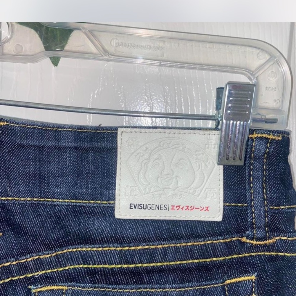 Evisu Jeans - Picture 2 of 5